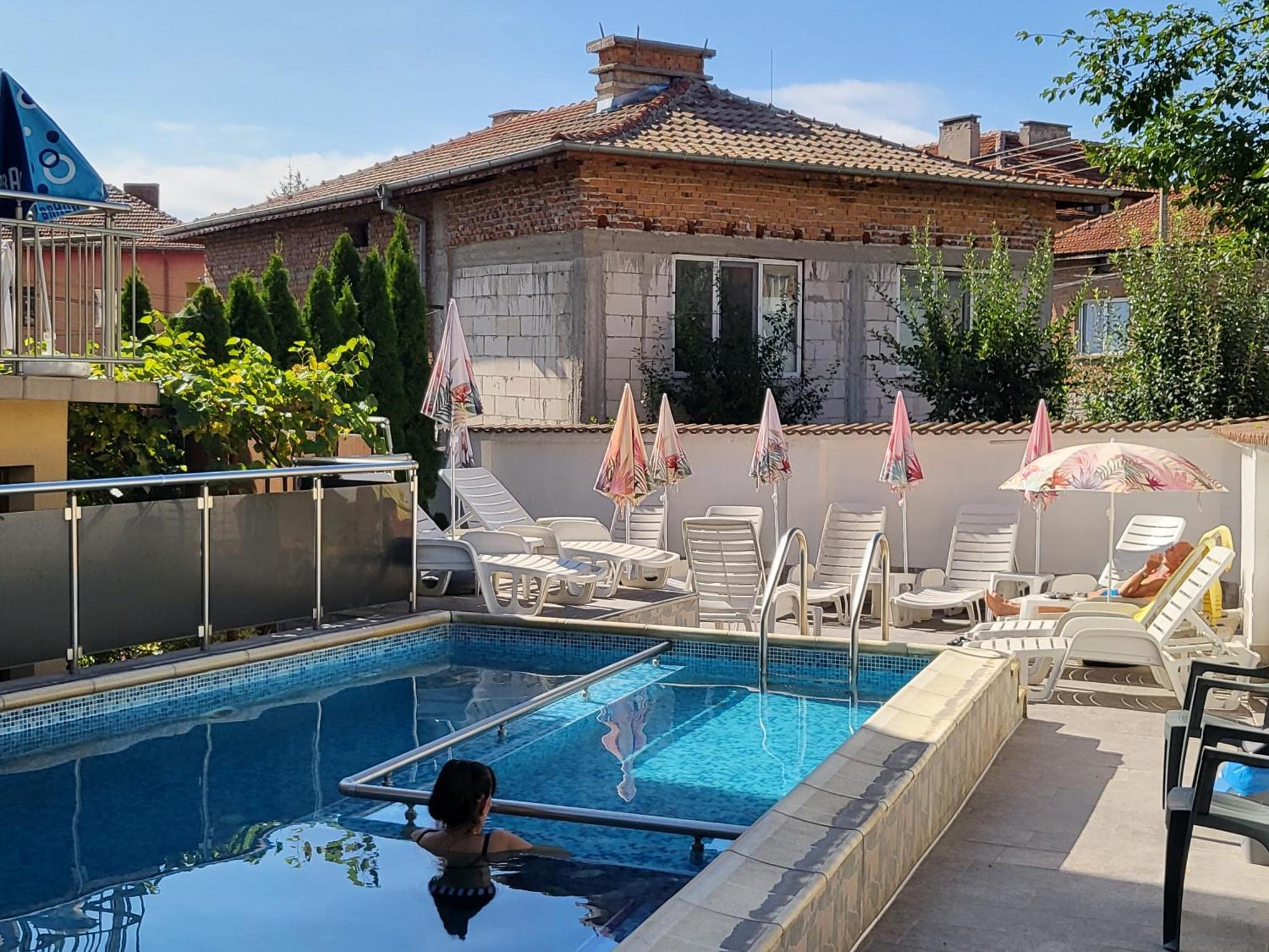 Family Hotel Dalia Velingrad Dış mekan fotoğraf
