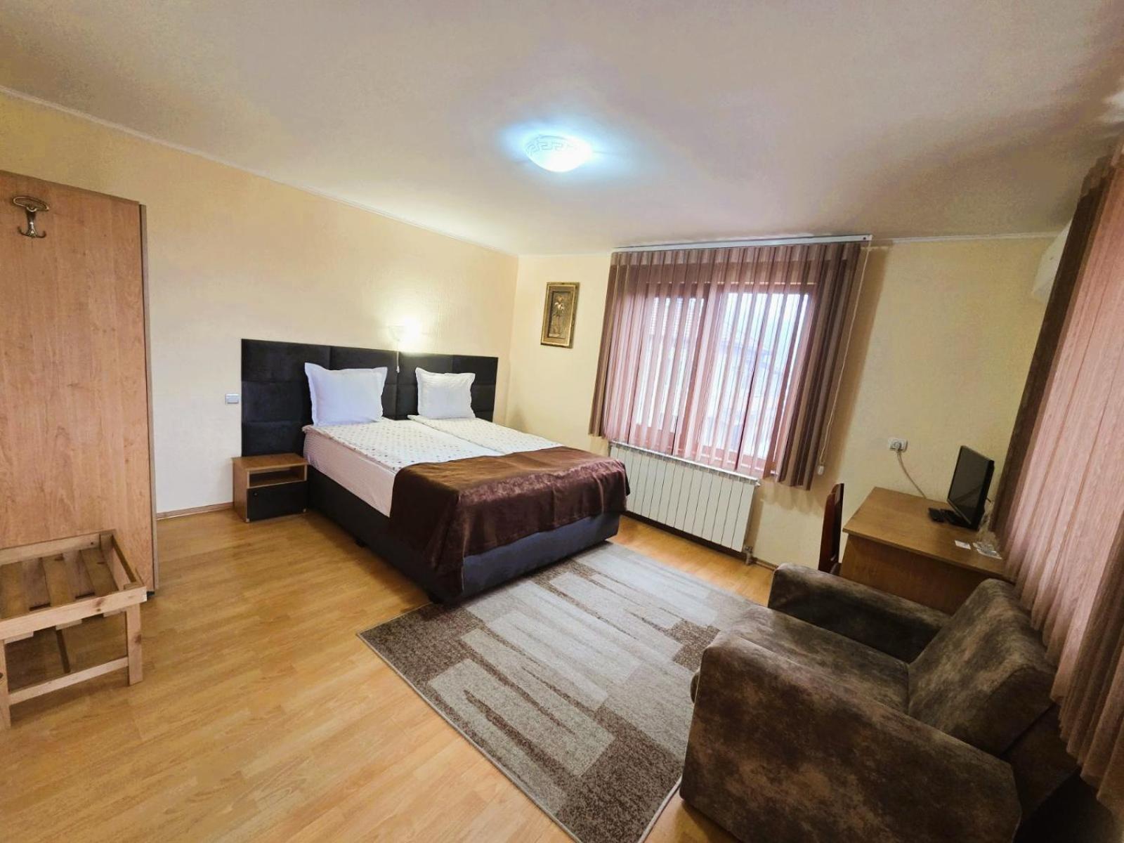Family Hotel Dalia Velingrad Dış mekan fotoğraf